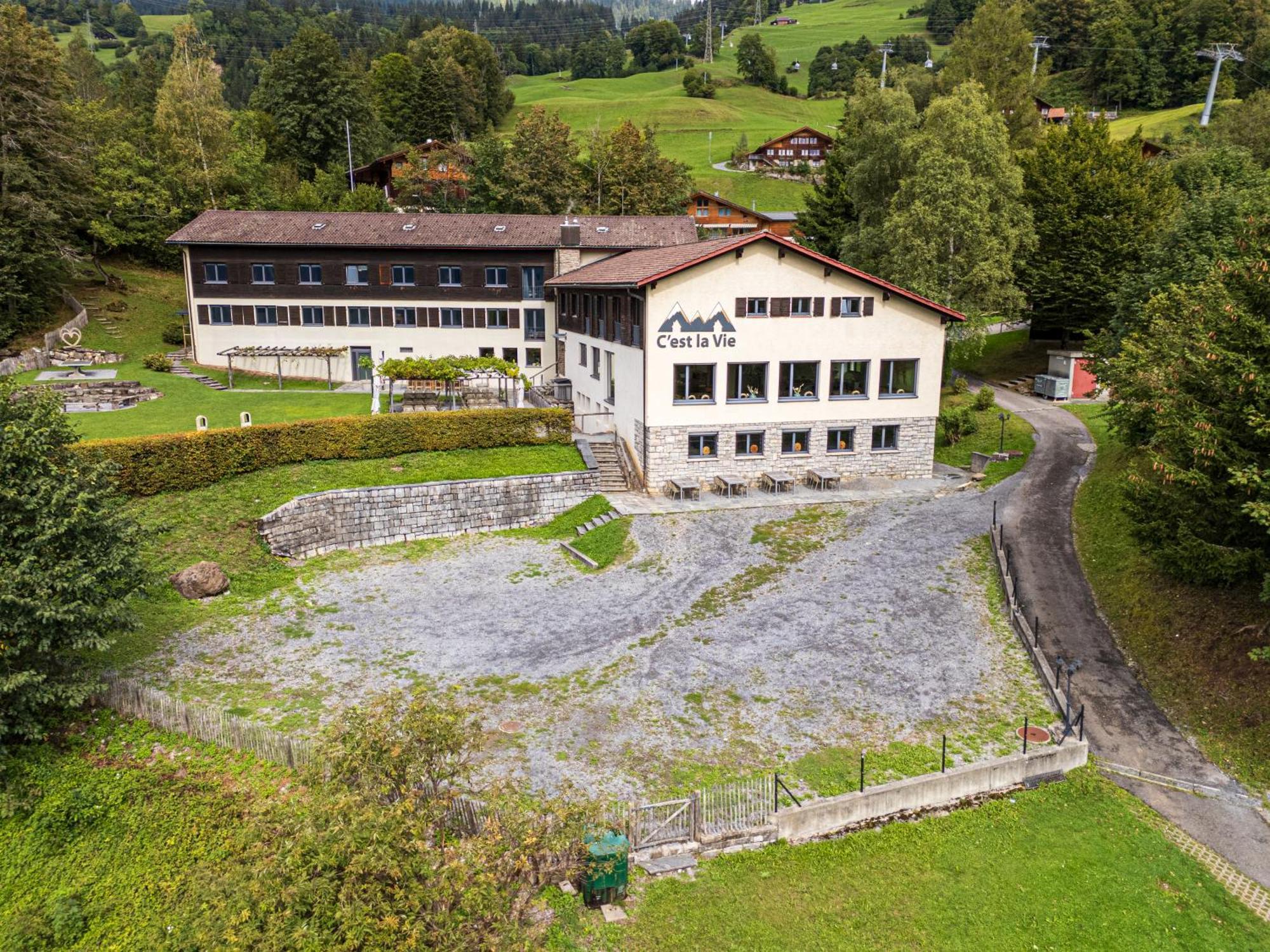 Family & Mountain Lodge C'Est La Vie Hasliberg Exterior foto